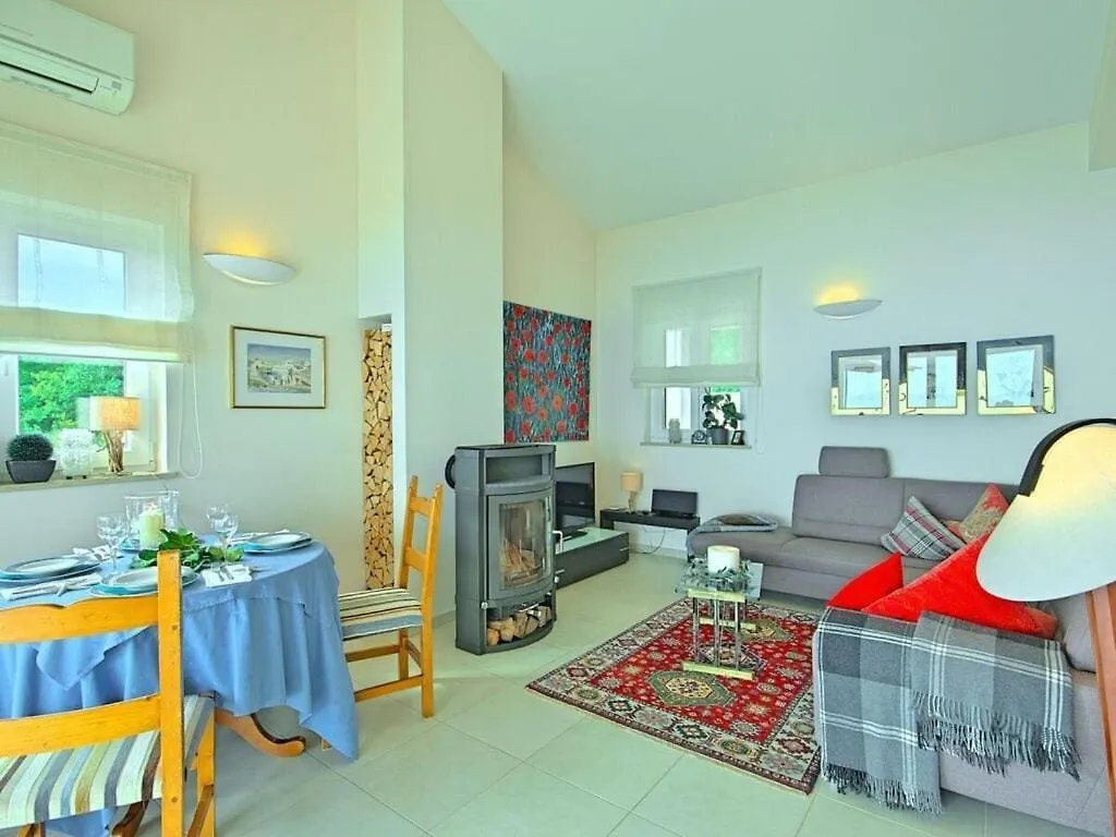 Holiday home Mali-Kosi Comfortable Holiday Residence Vicani